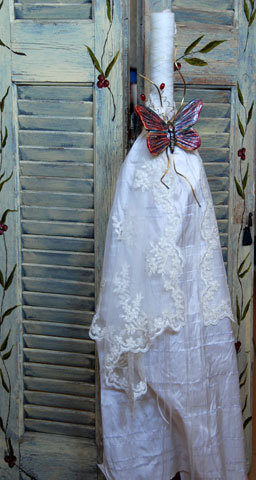 Λαμπάδα ντυμένη με ιβουάρ σαντούκ μετάξι